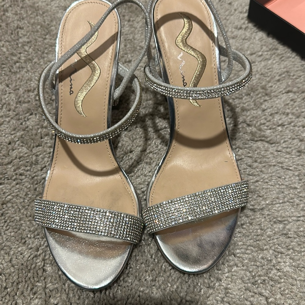 Nina sandals